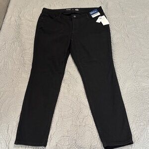 Old Navy “Rockstar Super Skinny” Black Jeans - NWT